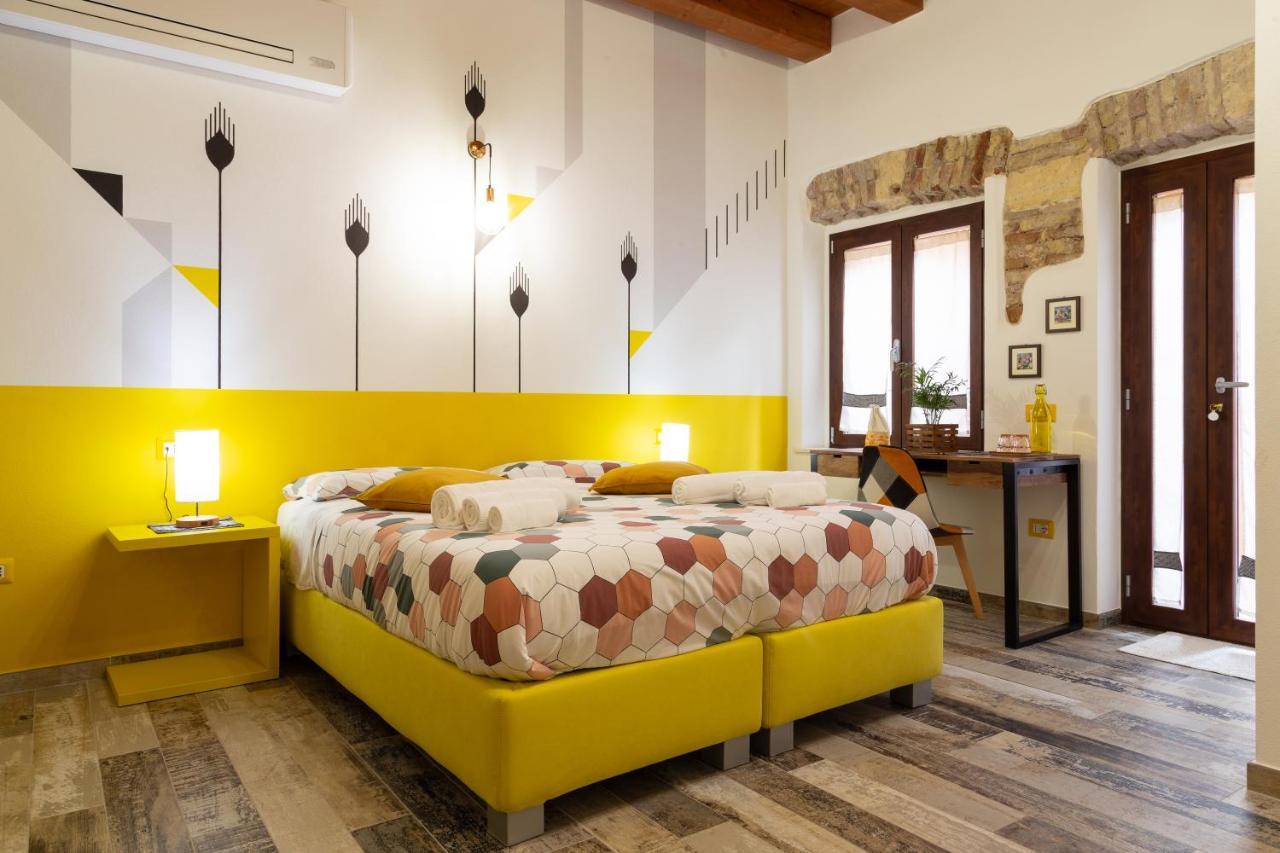 Trigu & Mangoni Bed & Breakfast กาญารี ภายนอก รูปภาพ
